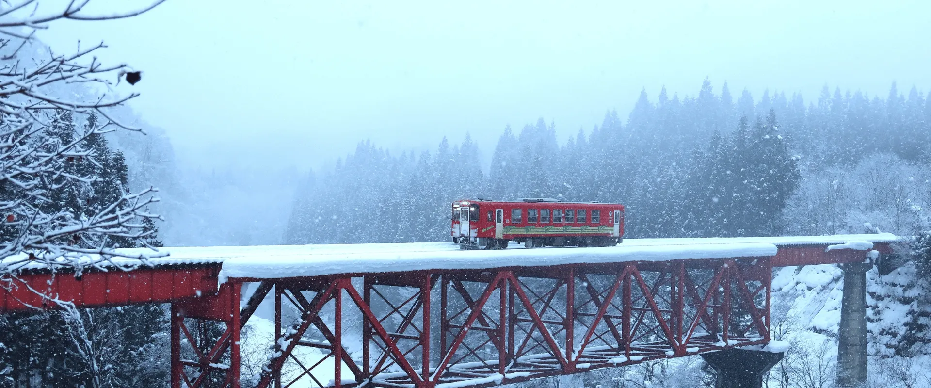 東北藏王樹冰纜車5日大正浪漫銀山溫泉街、螃蟹御膳&頂級懷石御膳、雪中採草莓、秋田內陸鐵道、松島遊船、抹茶體驗